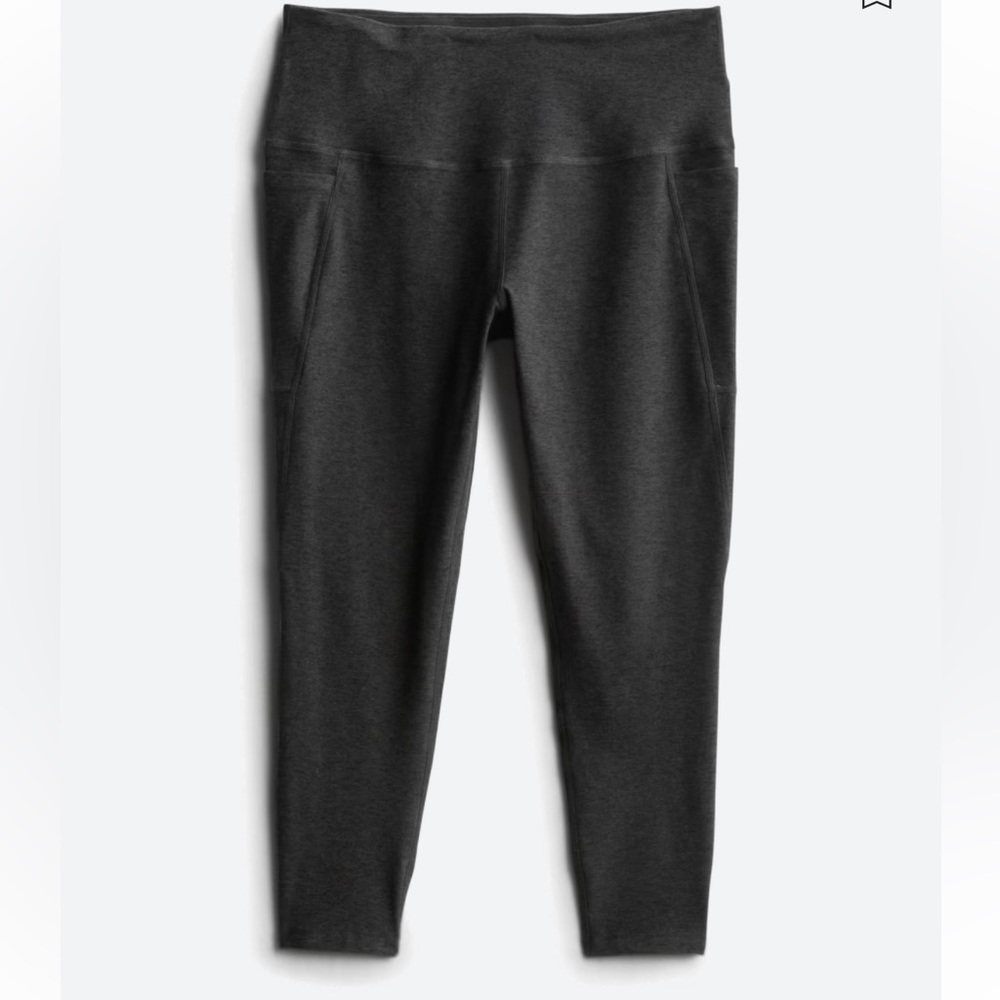 BEYOND YOGA Out of Pocket High Waisted Midi Performance Legging